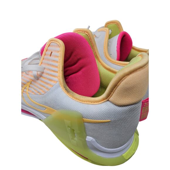 NEW Nike 17 Lebron Witness 6 Melon Sneaker Basketball Orange Lace Up Sport - Picture 3 of 8